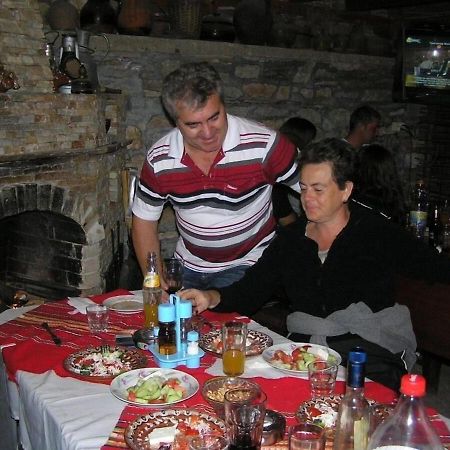 Sharkov Guest House Dolen  Buitenkant foto