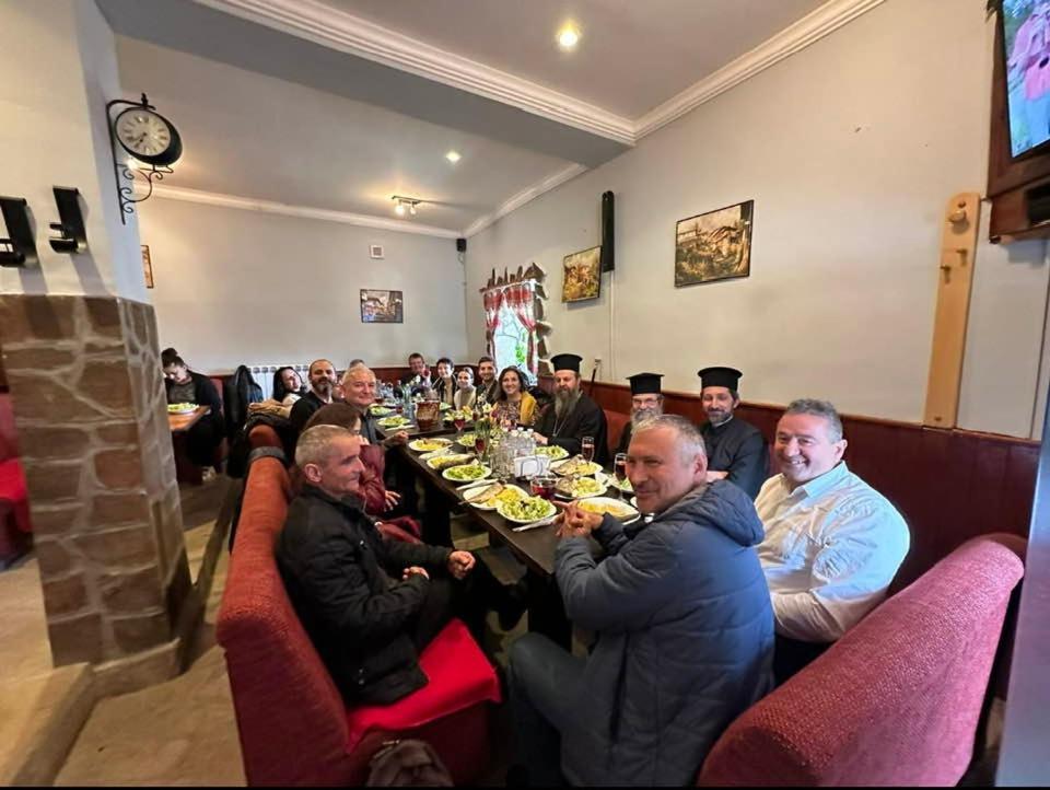 Sharkov Guest House Dolen  Buitenkant foto