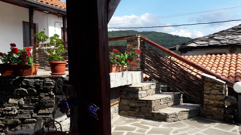 Sharkov Guest House Dolen  Buitenkant foto