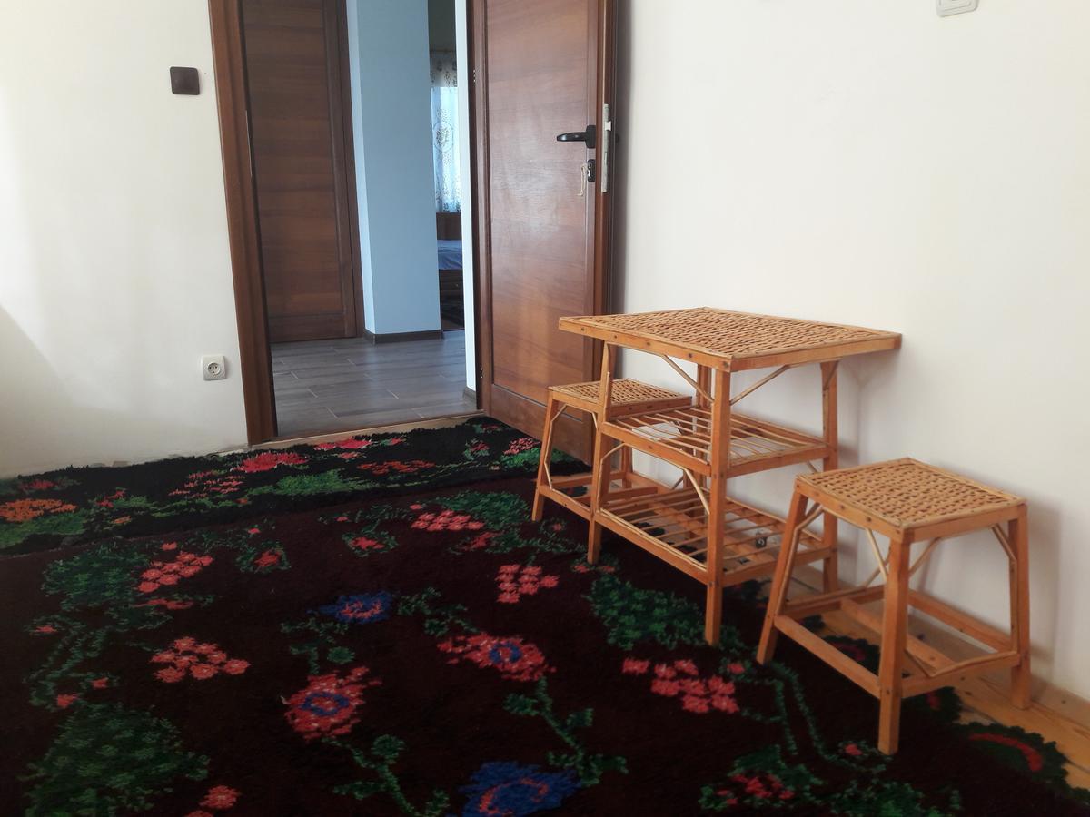 Sharkov Guest House Dolen  Buitenkant foto