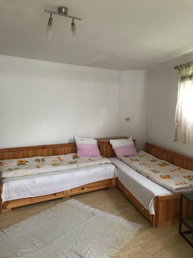 Sharkov Guest House Dolen  Buitenkant foto